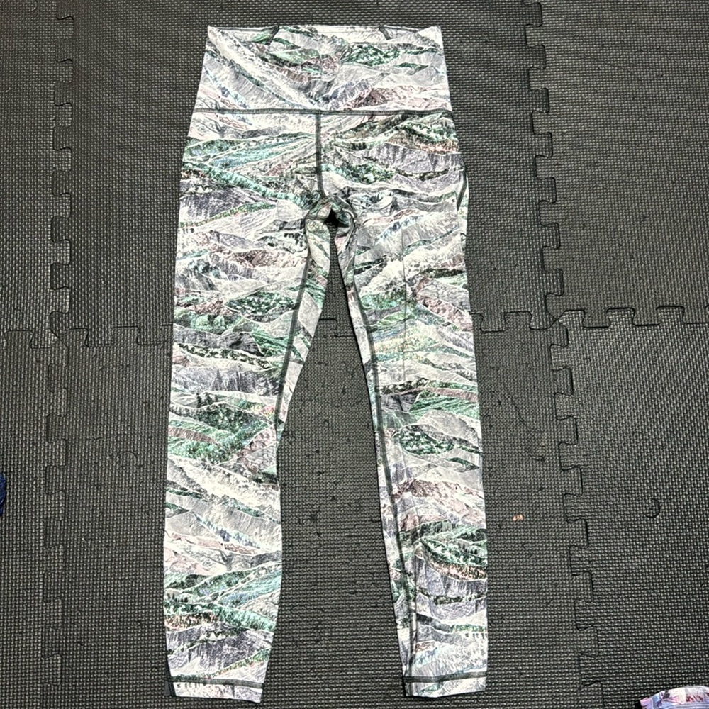 Train Times High-Rise Pant 25"